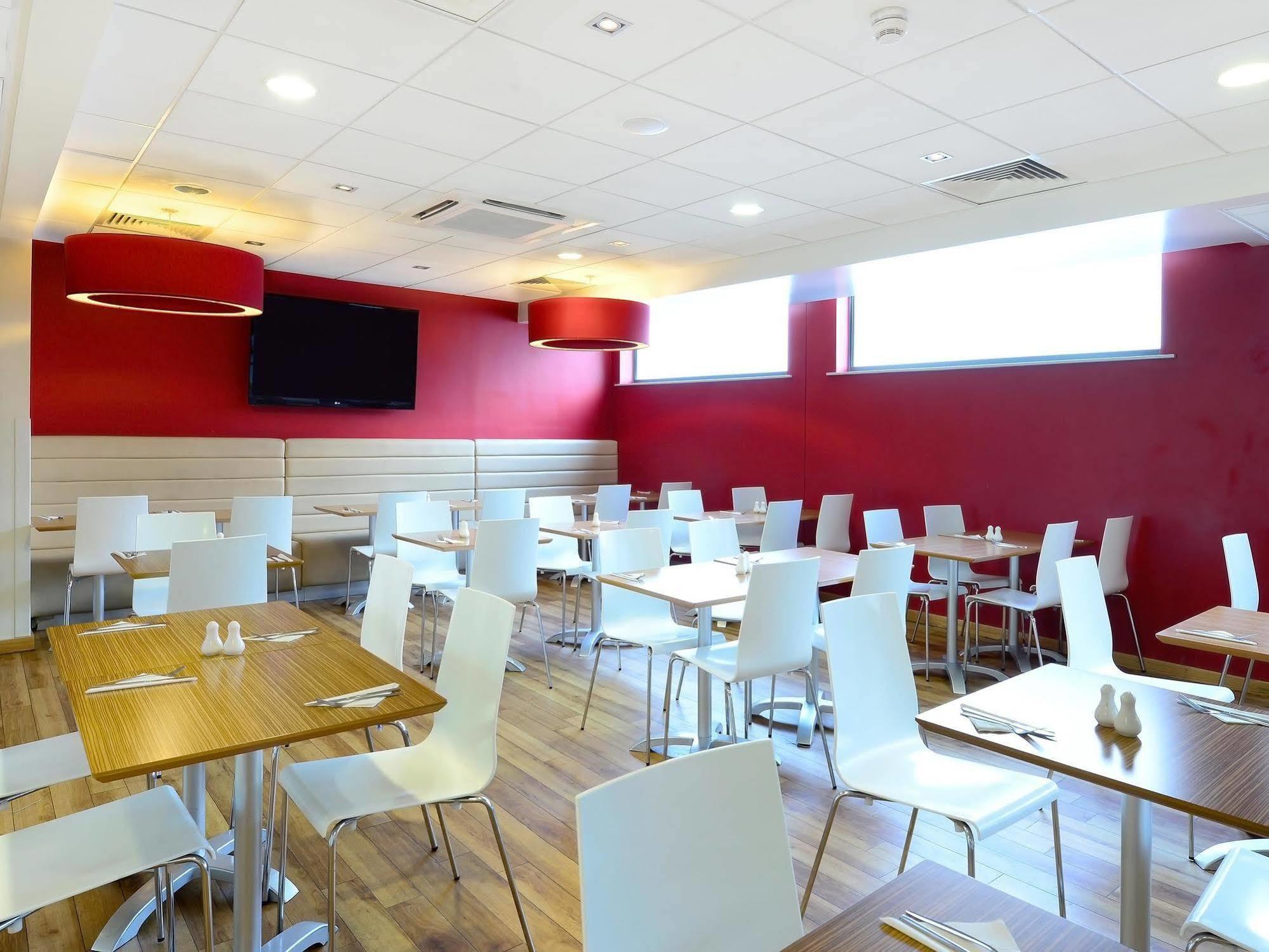 Travelodge London Central Waterloo Екстериор снимка